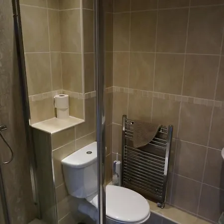 Chaucer View, Chaucer House Apts كيسويك