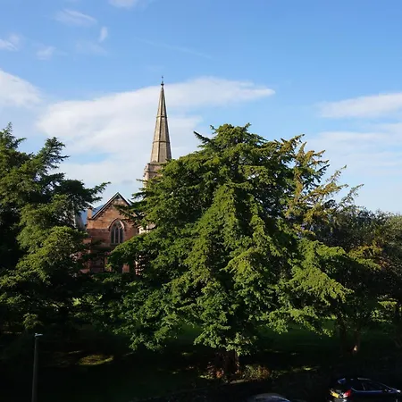 Chaucer View, Chaucer House Apts